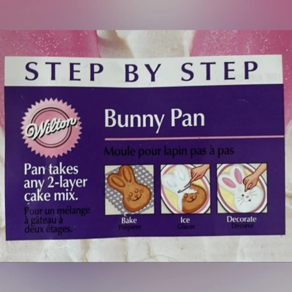 Wilton Fun Easter Bunny Face Metallic Cake Pan Holiday #2105-2084